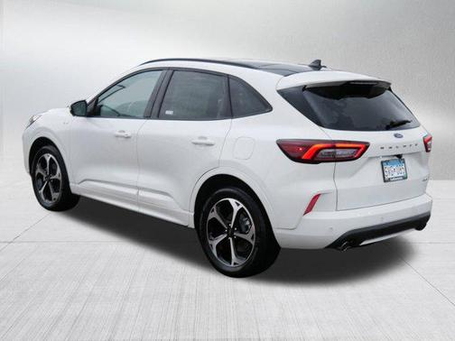 2025 Ford Escape ST-Line Elite
