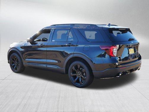 2022 Ford Explorer ST-Line