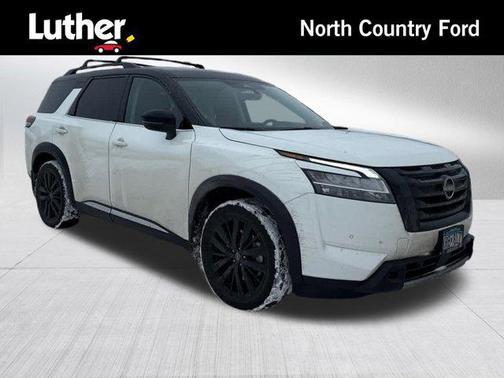 2023 Nissan Pathfinder Platinum 4WD