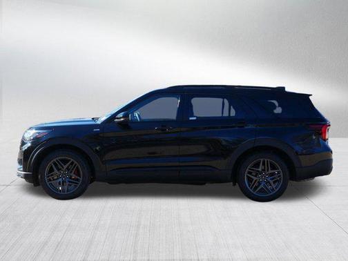 Agate Black Metallic 2026 Ford Explorer ST-Line