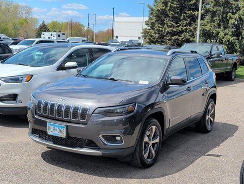 Granite Crystal Metallic Clearcoat 2019 Jeep Cherokee Limited