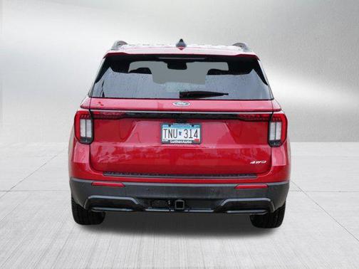 Rapid Red Metallic Tinted Clearcoat 2026 Ford Explorer ST-Line
