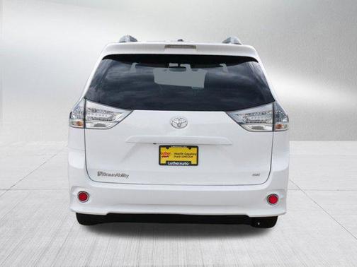 2015 Toyota Sienna SE