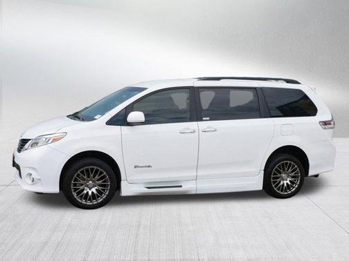 2015 Toyota Sienna SE