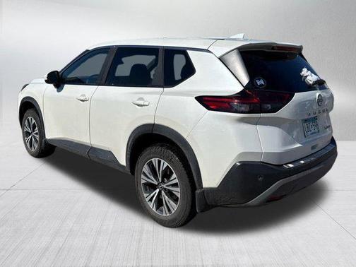 Pearl White Tricoat 2023 Nissan Rogue SV