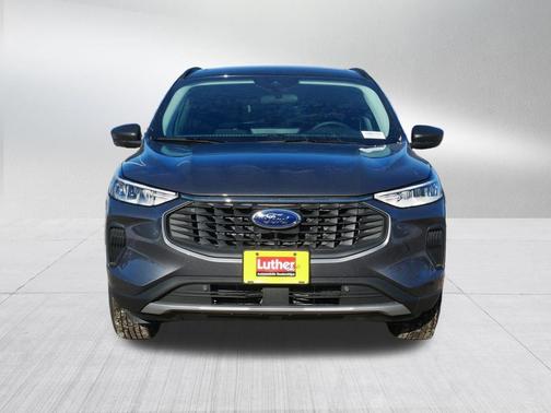 Carbonized Gray Metallic 2025 Ford Escape Active