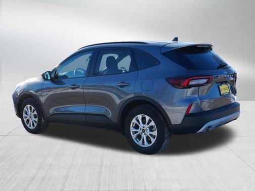 Carbonized Gray Metallic 2025 Ford Escape Active