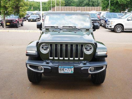 2022 Jeep Gladiator Overland