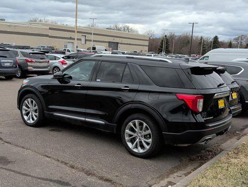 Agate Black Metallic 2023 Ford Explorer Platinum