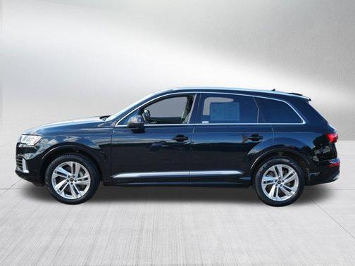 2024 Audi Q7 55 Premium Plus