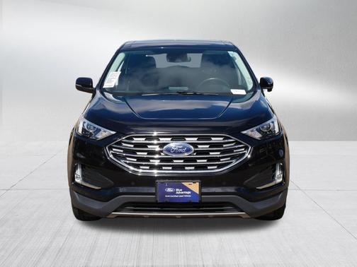 Agate Black Metallic 2024 Ford Edge Titanium