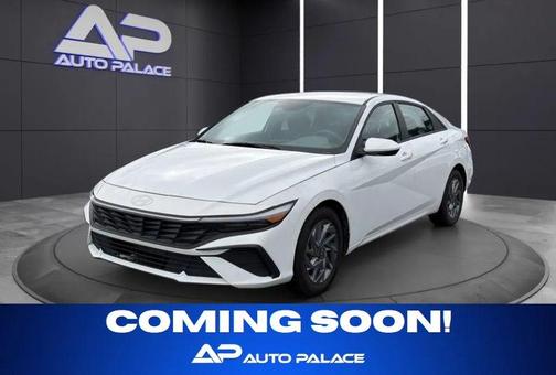 2024 Hyundai ELANTRA SEL