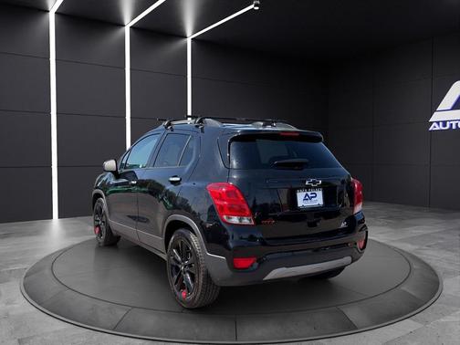 Black 2018 Chevrolet Trax LT
