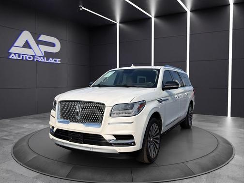 White 2020 Lincoln Navigator L Reserve