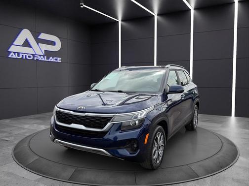 Blue 2021 Kia Seltos EX