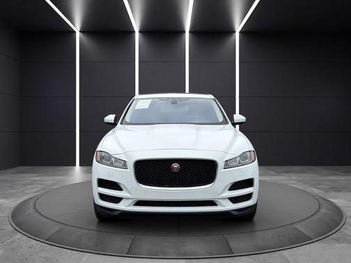 Fuji White 2020 Jaguar F-PACE 25t Prestige