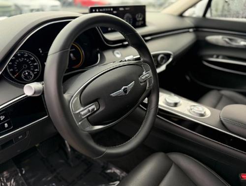 2025 Genesis GV70 2.5T