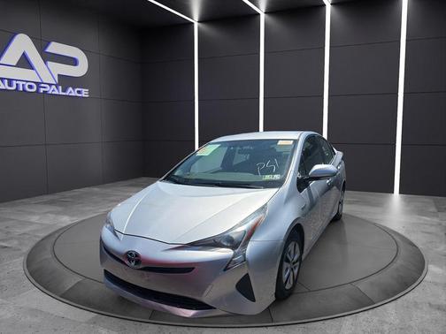 Silver 2016 Toyota Prius Two Eco Hatchback