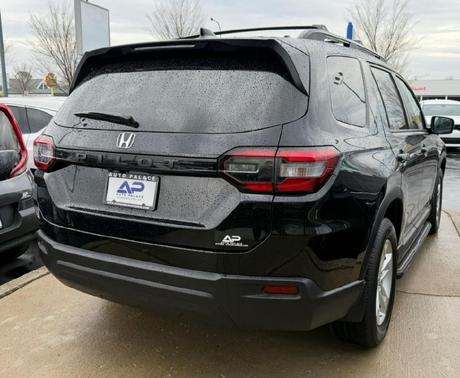 2023 Honda Pilot LX