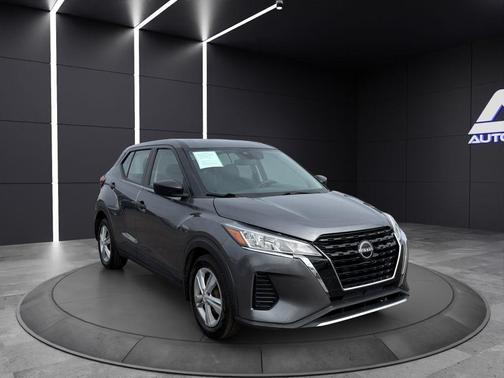 2023 Nissan Kicks S