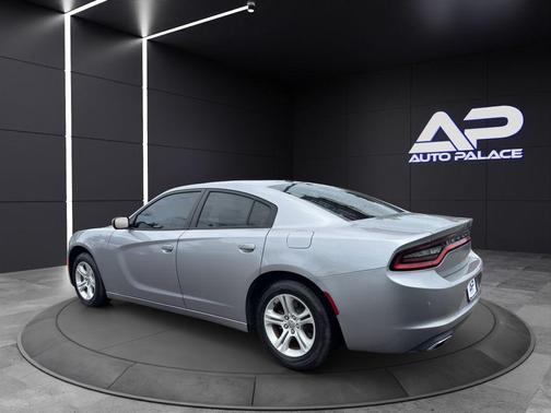 2018 Dodge Charger SXT