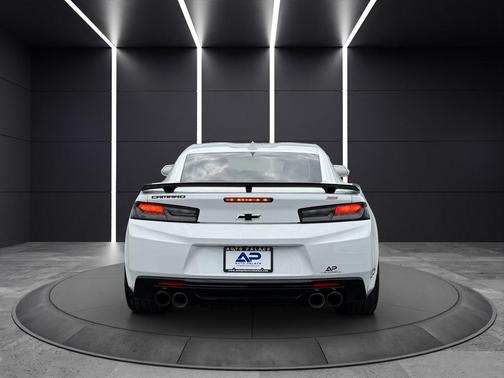 White 2017 Chevrolet Camaro 1SS