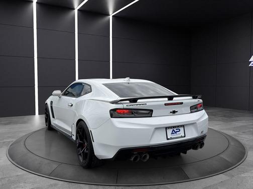 White 2017 Chevrolet Camaro 1SS