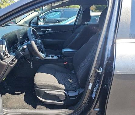 Gray 2023 Kia Sportage LX