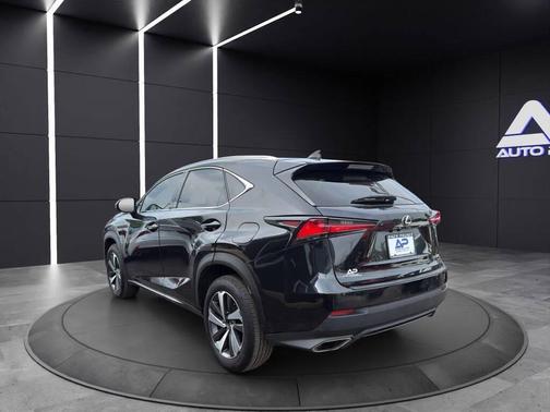 2018 Lexus NX 300 300 KBB VALUE 22K WOW