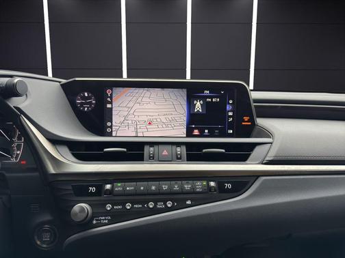 2021 Lexus ES 250 250 KBB VALUE 30K WOW