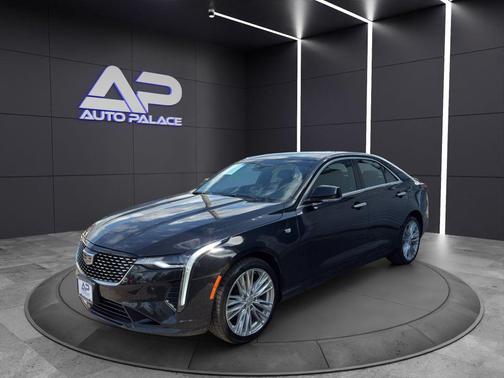 2023 Cadillac CT4 Premium Luxury