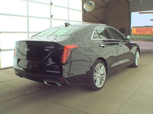 2023 Cadillac CT4 Premium Luxury