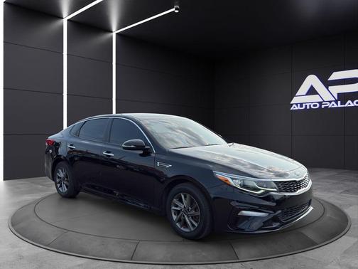 2019 Kia Optima LX
