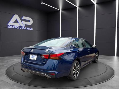 2021 Nissan Altima 2.5 SR