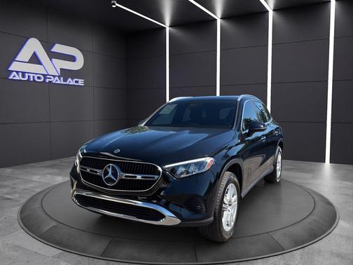 Black 2023 Mercedes-Benz GLC 300 Base 4MATIC