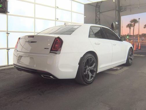 2023 Chrysler 300 Touring