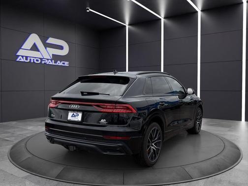 2019 Audi Q8 55 Prestige