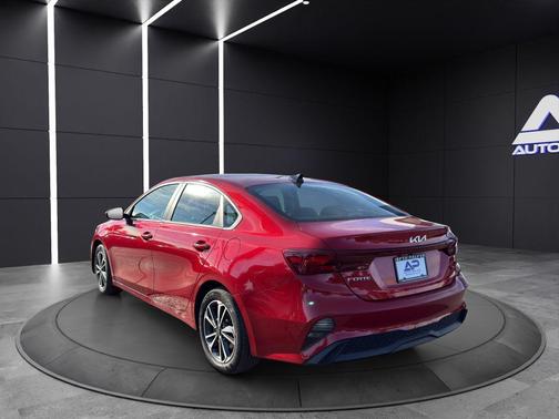 2023 Kia Forte LX
