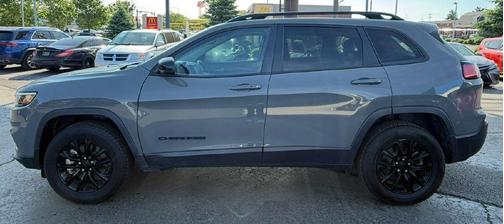 2023 Jeep Cherokee Altitude Lux