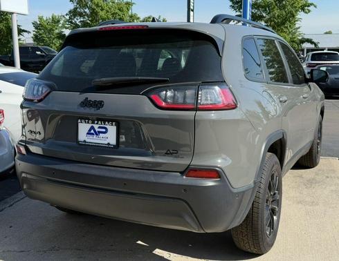 2023 Jeep Cherokee Altitude Lux