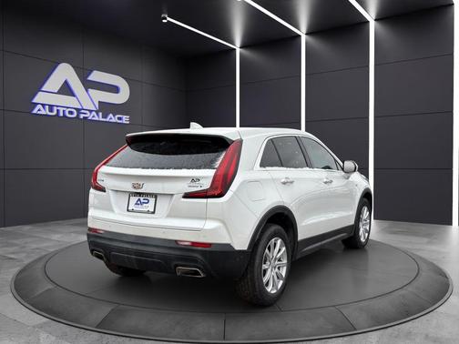 2023 Cadillac XT4 Luxury