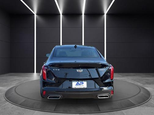 2023 Cadillac CT4 Luxury