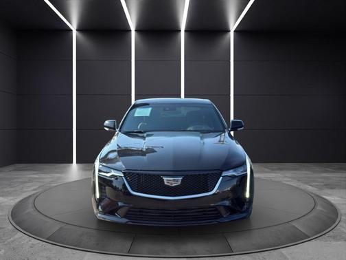 2023 Cadillac CT4 Luxury