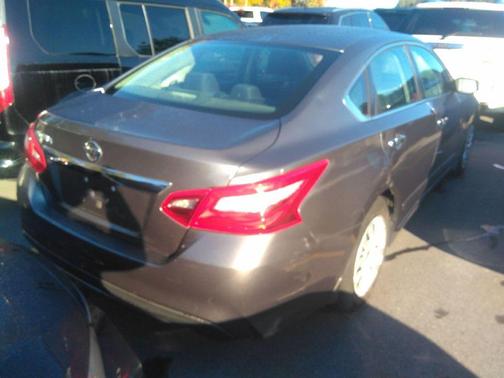 Photo 2 of 3 of 2016 Nissan Altima 2.5 S