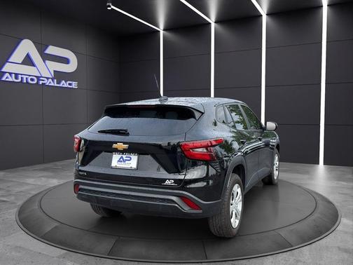 Black 2024 Chevrolet Trax LS