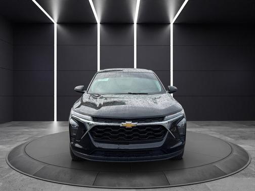 Black 2024 Chevrolet Trax LS