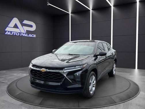 Black 2024 Chevrolet Trax LS