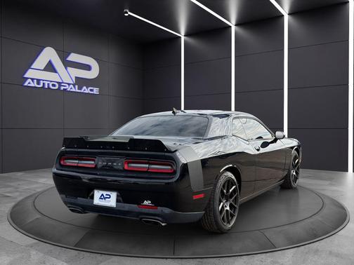 2017 Dodge Challenger R/T 392