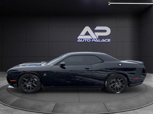 2017 Dodge Challenger R/T 392