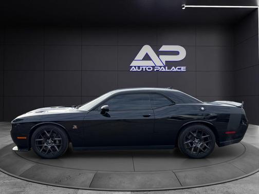 2017 Dodge Challenger R/T 392